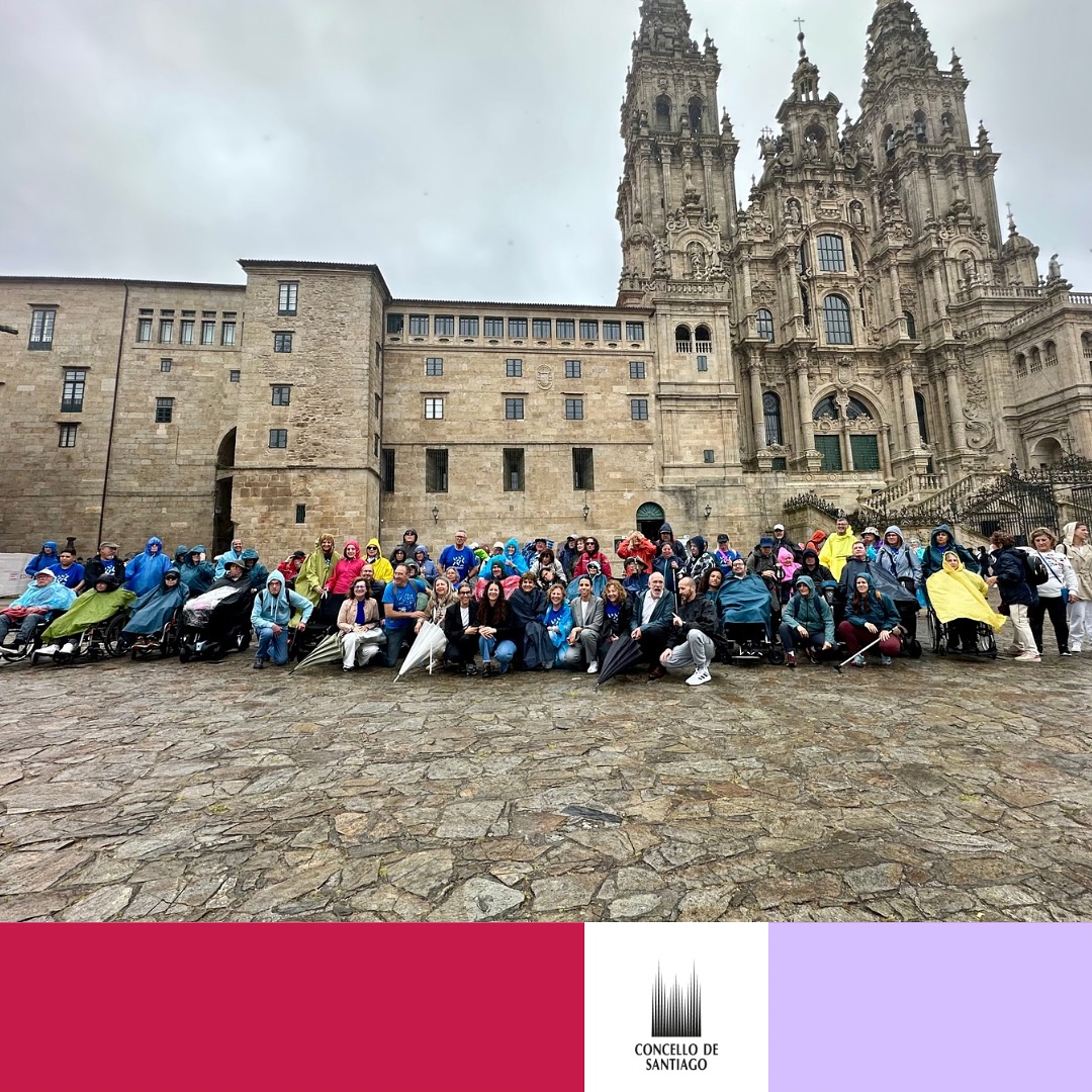 Hoxe recibimos no Obradoiro a un grupo de persoas con dano cerebral adquirido chegado desde Valencia