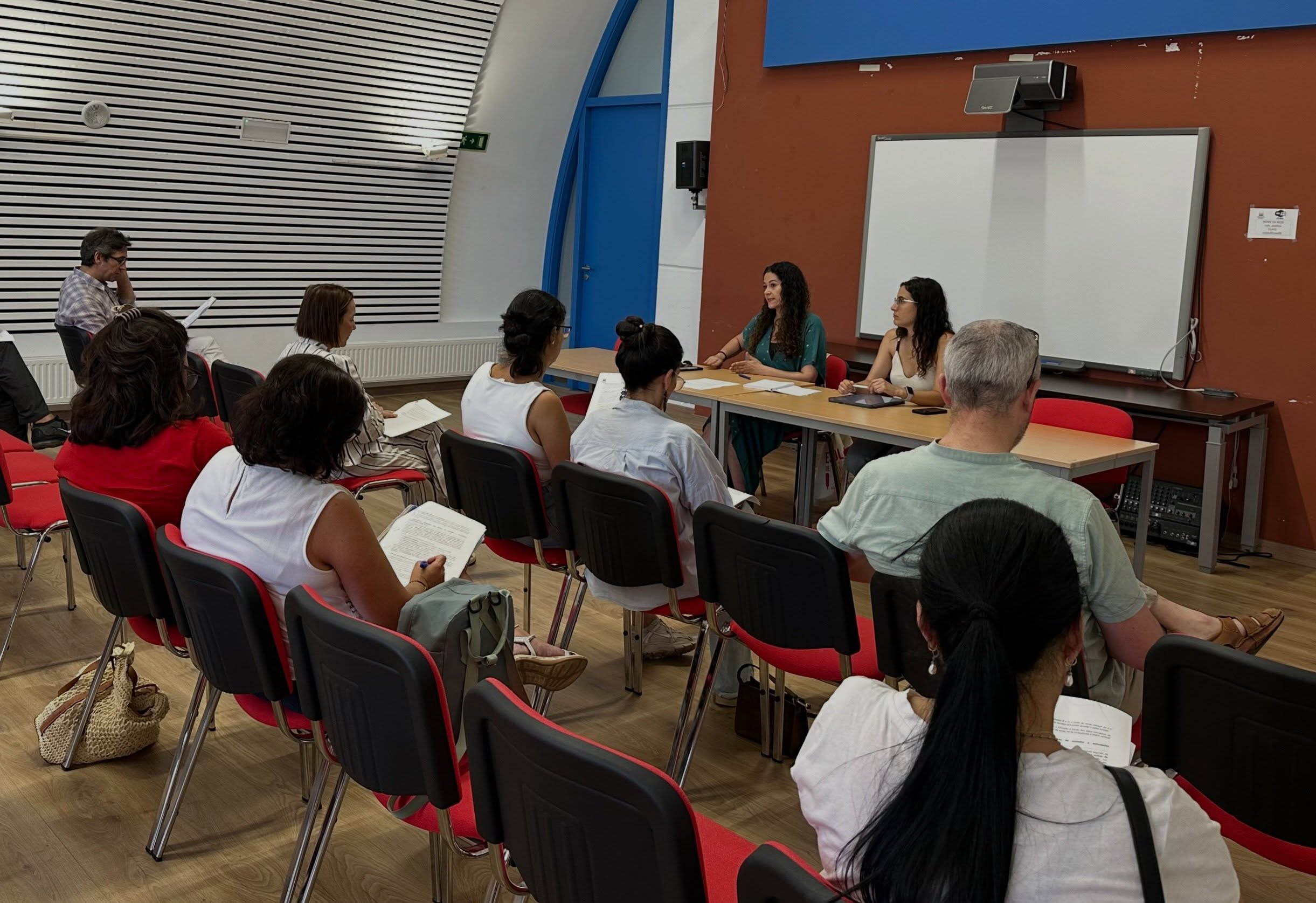 Requirimento de subsación de solicitudes e documentación para a resolución de bolsas de comedor, material e actividades extraescolares. Curso 2026/2027